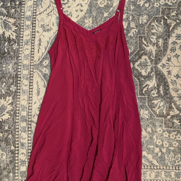 Torrid Magenta Trapeze Mini Dress with Lace Detail Size 00 - Picture 2 of 7